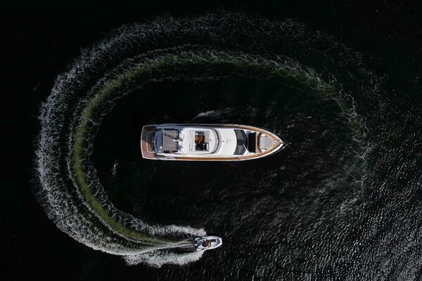 Lago Paradise 68ft Sunseeker Yacht For Sale