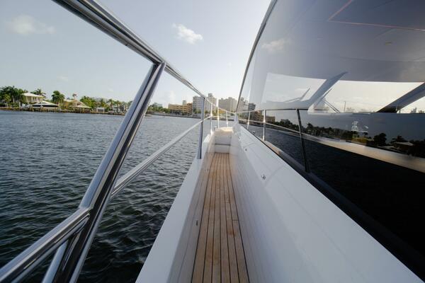 Lago Paradise 68ft Sunseeker Yacht For Sale