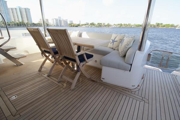 Lago Paradise 68ft Sunseeker Yacht For Sale