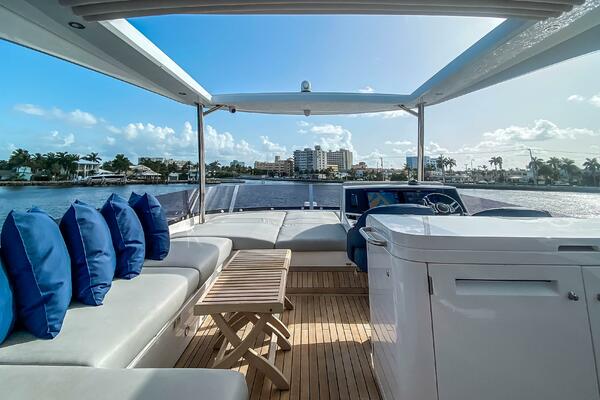 Lago Paradise 68ft Sunseeker Yacht For Sale