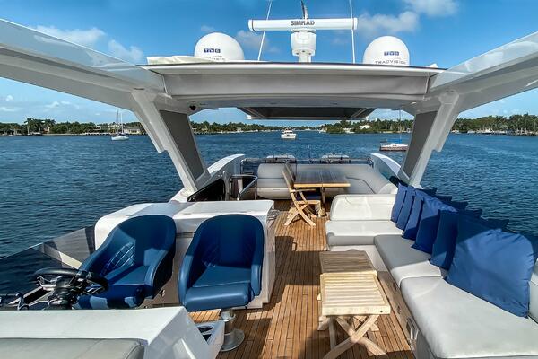 Lago Paradise 68ft Sunseeker Yacht For Sale