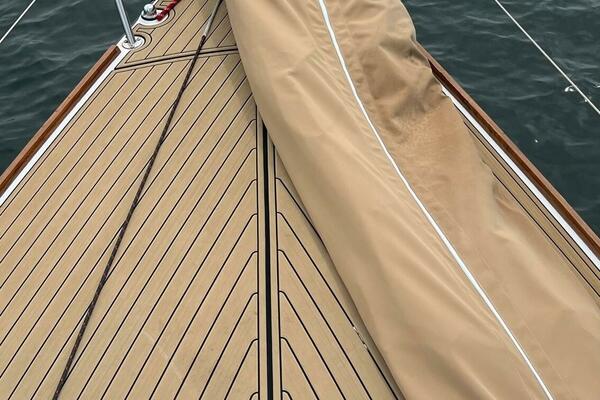 35ft J Boats Yacht For Sale