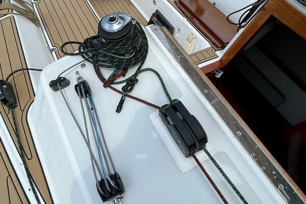 35ft J Boats Yacht For Sale