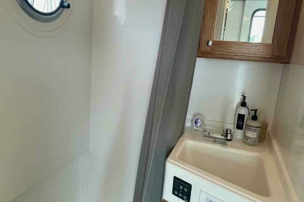 2021 Great Harbour 35