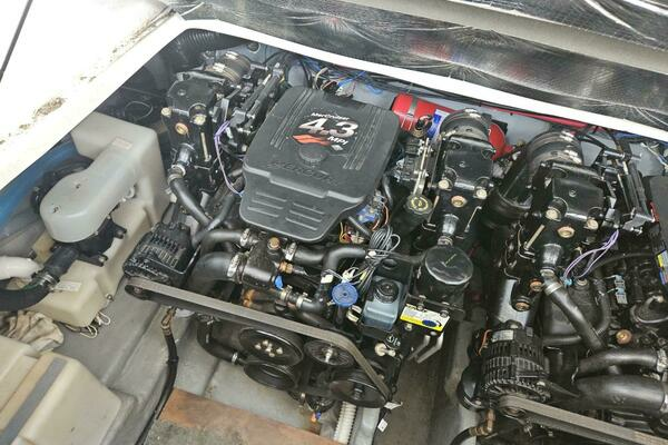 Photo of the 2004 Sea Ray 