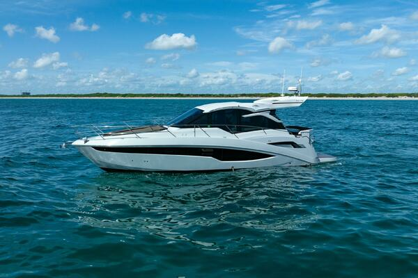 2022 Galeon 42