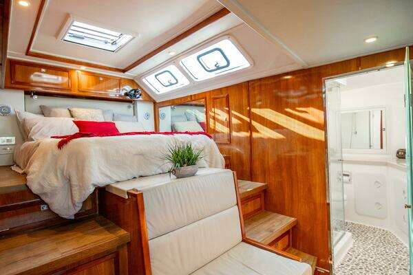 Royal Cape Catamarans 530 Yacht For Sale