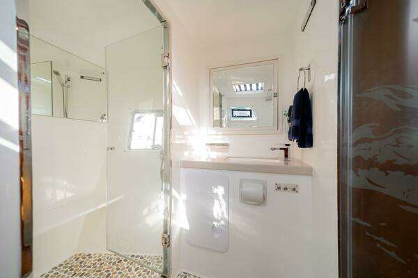 Royal Cape Catamarans 530 Yacht For Sale