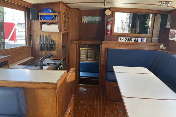 Quest 37ft Albin Yacht For Sale