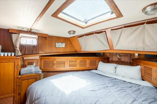 Quest 37ft Albin Yacht For Sale