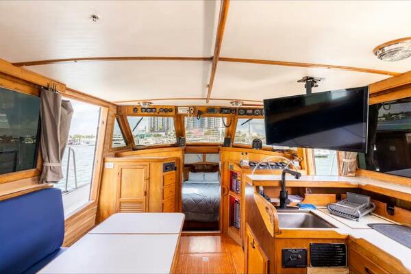 Quest 37ft Albin Yacht For Sale