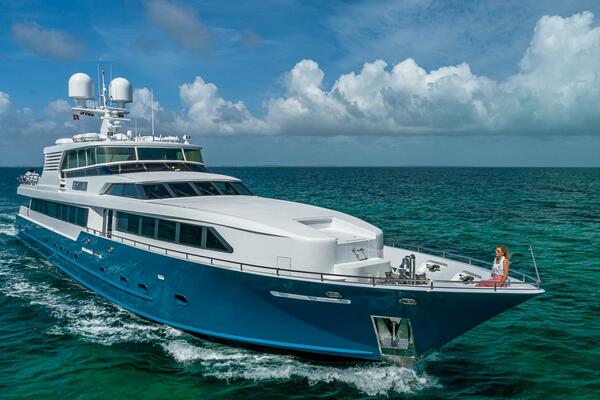 133 ft Broward 2008 KASHMIR Fort Lauderdale Florida United States 3900000