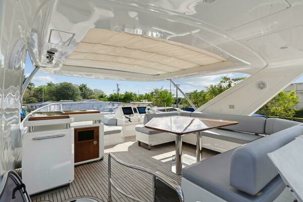 2013 Azimut 70
