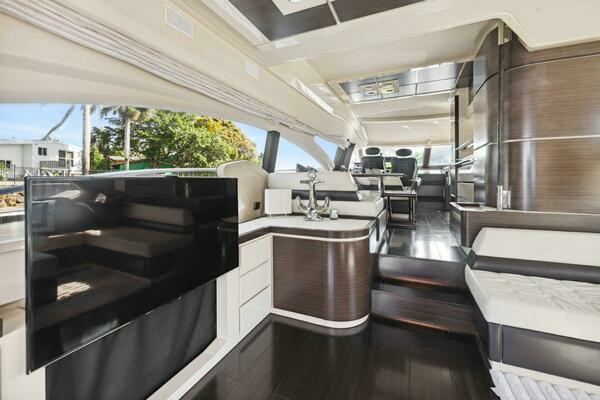 2013 Azimut 70