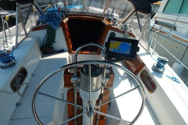 Photo of the 1986 Catalina 34