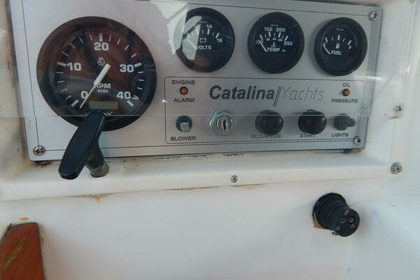 Photo of the 1986 Catalina 34