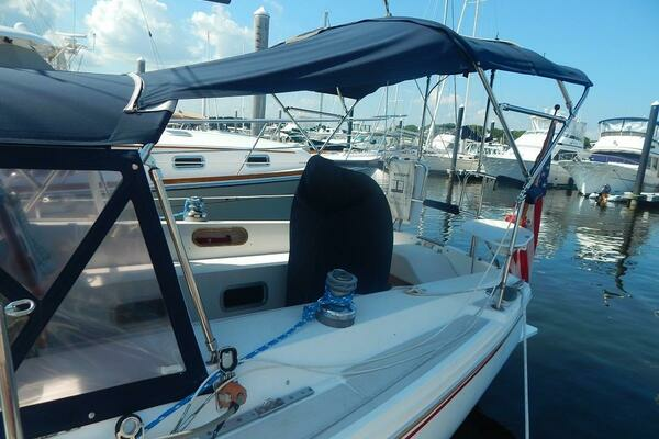 Photo of the 1986 Catalina 34
