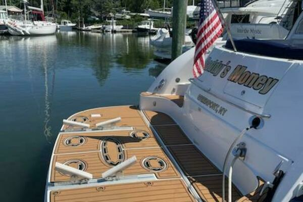 2006 Sea Ray 52