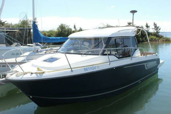 Bassa Marea 24ft Jeanneau Yacht For Sale