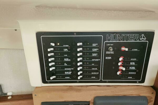 Photo of the 1996 Hunter 336
