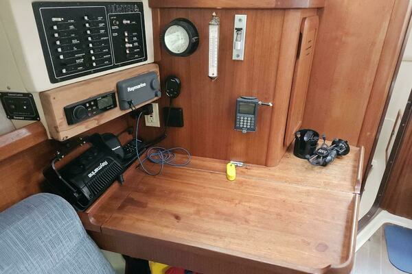 Photo of the 1996 Hunter 336