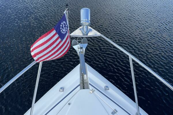 Photo of the 2006 Rinker Express Cruiser "HAPPY OURS"