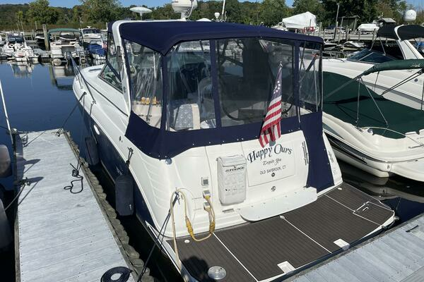Photo of the 2006 Rinker Express Cruiser "HAPPY OURS"