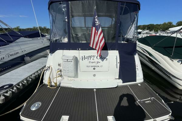 Photo of the 2006 Rinker Express Cruiser "HAPPY OURS"