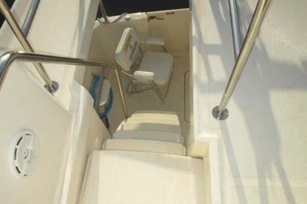 40' Mainship flybridge-aftdeck stairs