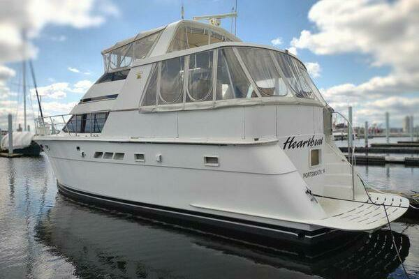 1996 Hatteras 50