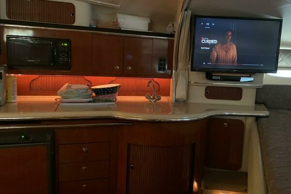 Photo of the 2002 Sea Ray Sundancer