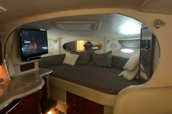 Photo of the 2002 Sea Ray Sundancer