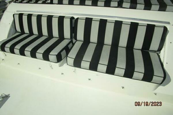 Photo of the 1986 Hatteras 63 CPMY "WOLO"