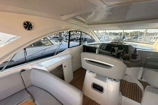 2013 Beneteau 38