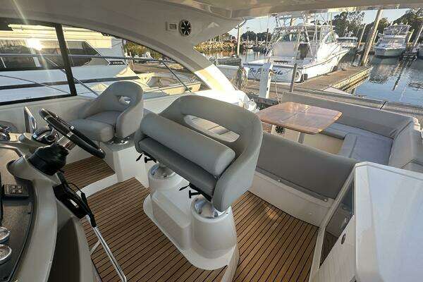 2013 Beneteau 38