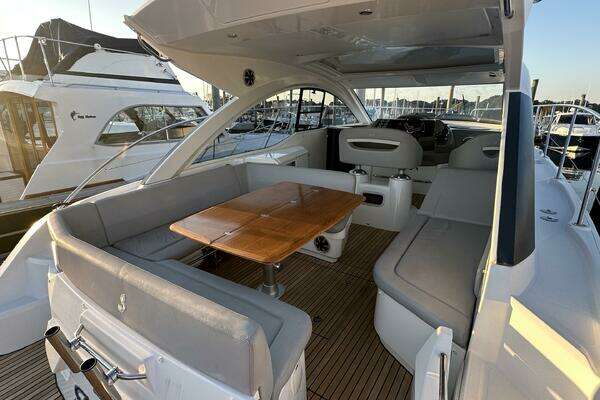 2013 Beneteau 38