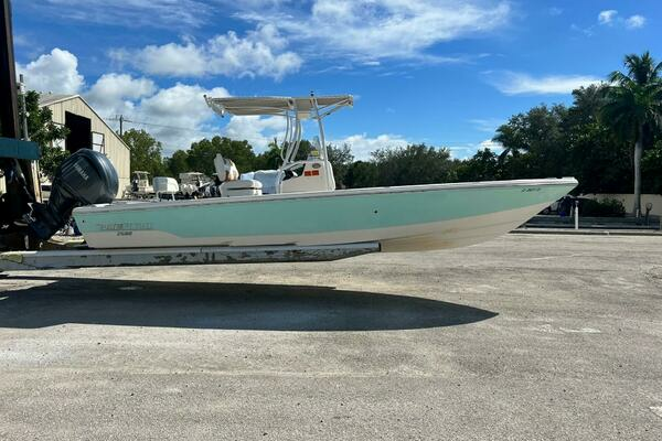 Photo of the 2014 Pathfinder HPS 26