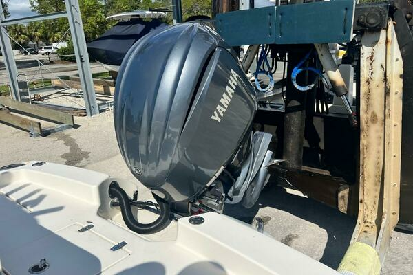 Photo of the 2014 Pathfinder HPS 26