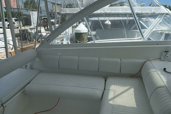 2006 Luhrs 41