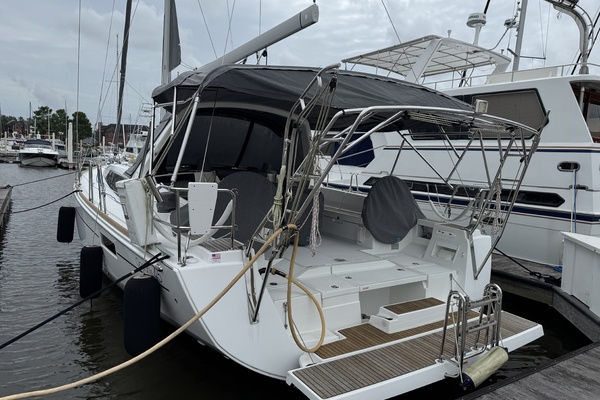 La Belle Vie 45ft Beneteau Yacht For Sale