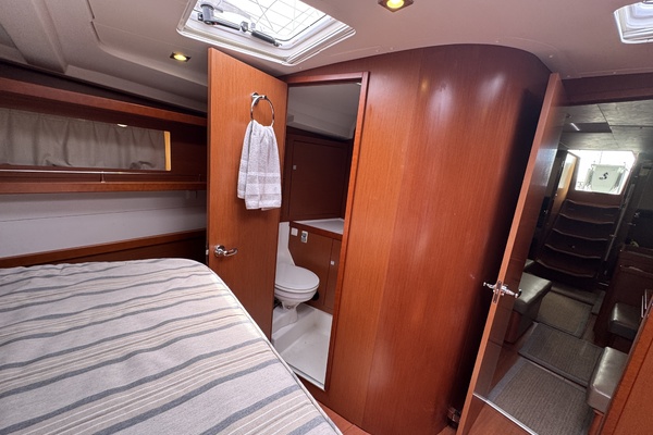 La Belle Vie 45ft Beneteau Yacht For Sale