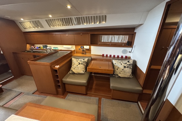 La Belle Vie 45ft Beneteau Yacht For Sale