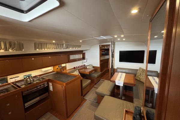 La Belle Vie 45ft Beneteau Yacht For Sale