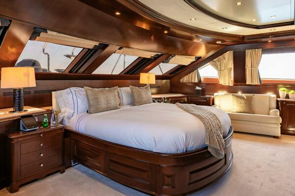 BUNTY 120ft Benetti Yacht For Sale