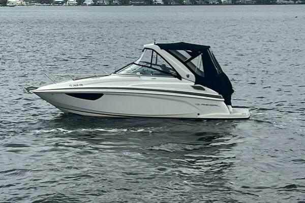 Photo of the 2018 Regal 28 Express