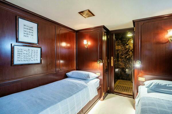 BLUEMAR II 126ft Feadship Yacht For Sale