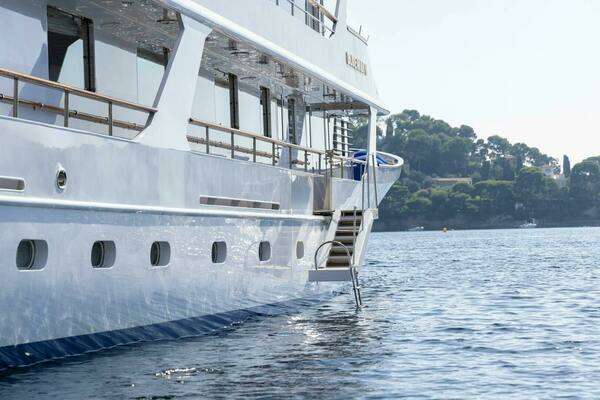 Photo of the 1978 Feadship Custom "BLUEMAR II"