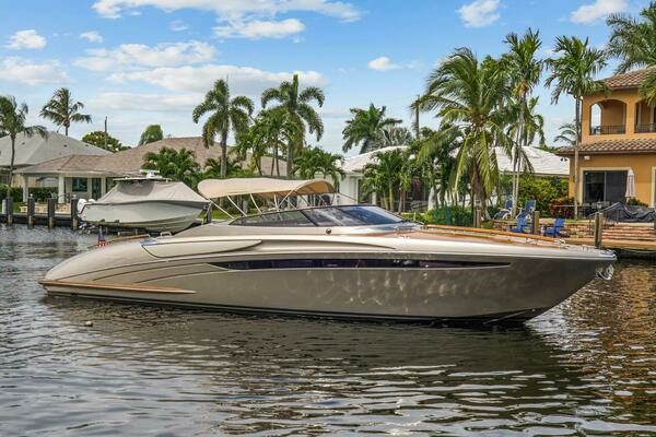 2010 Riva 44