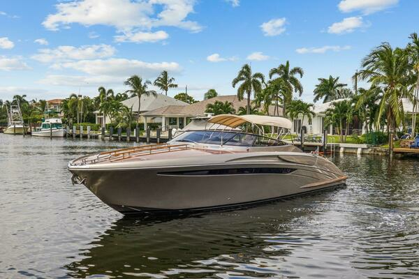 2010 Riva 44