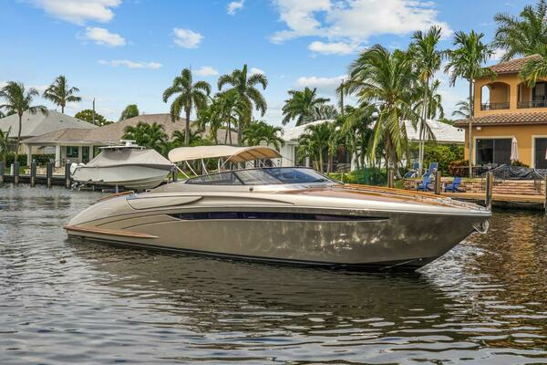 2010 Riva 44